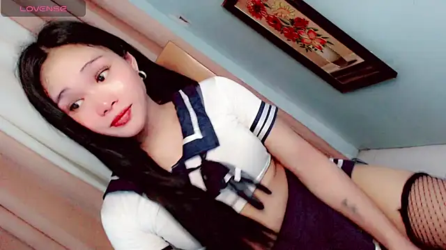 Littleslutty_baby's room