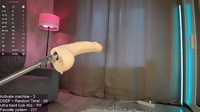 Watch Juicy_Vikki live on EroticFlix - High definition streams