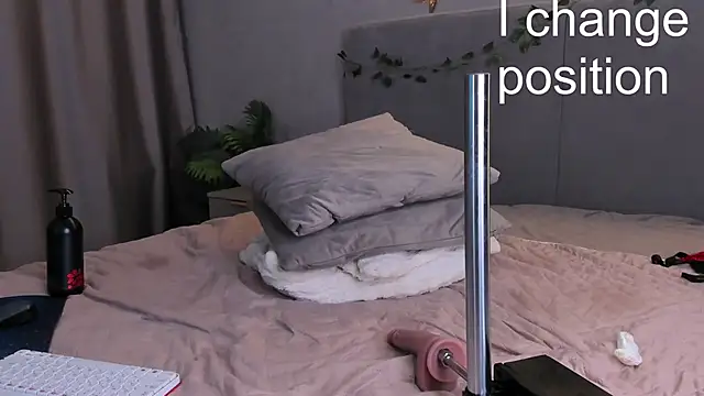 Watch kittyhardfucks live on EroticFlix - High definition streams