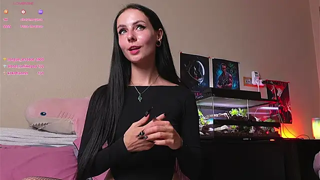 Watch YaraAveiri live on EroticFlix - High definition streams