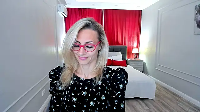 Watch MuseOfStage live on EroticFlix - High definition streams