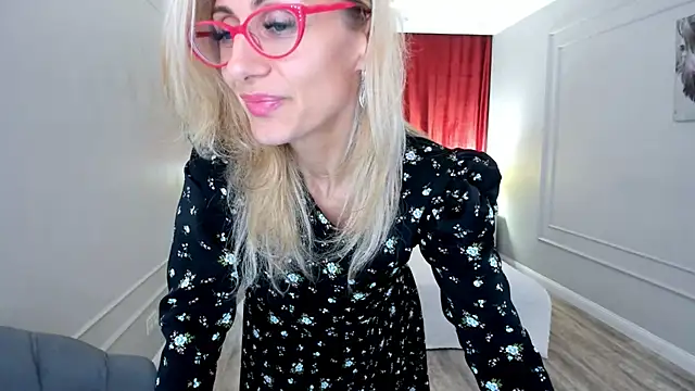 Watch MuseOfStage live on EroticFlix - High definition streams