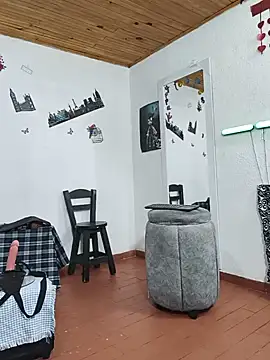 keila_j webcam
