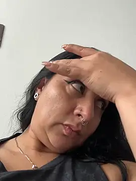 Abril_Luv webcam
