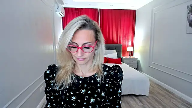 Watch MuseOfStage live on EroticFlix - High definition streams