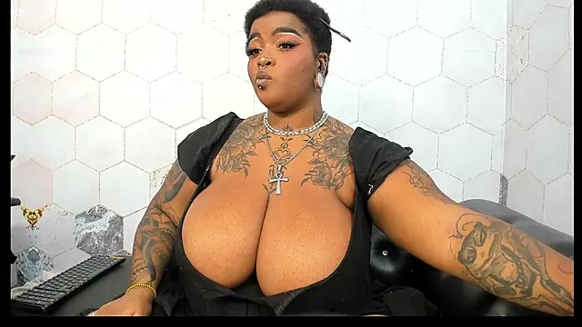 Anaa_Fuentess webcam