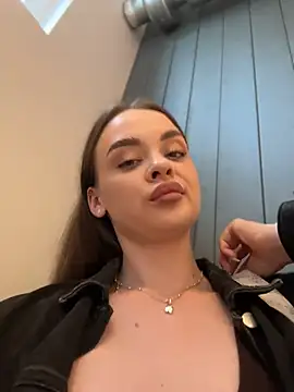 KristiRich webcam