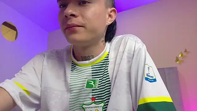 Nascary_Fox webcam
