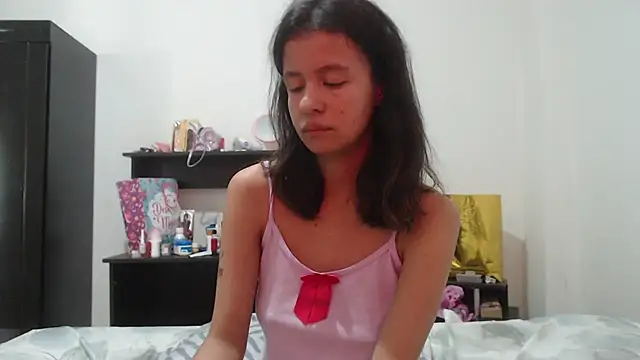 Watch nathaly_jones_ live on EroticFlix - High definition streams