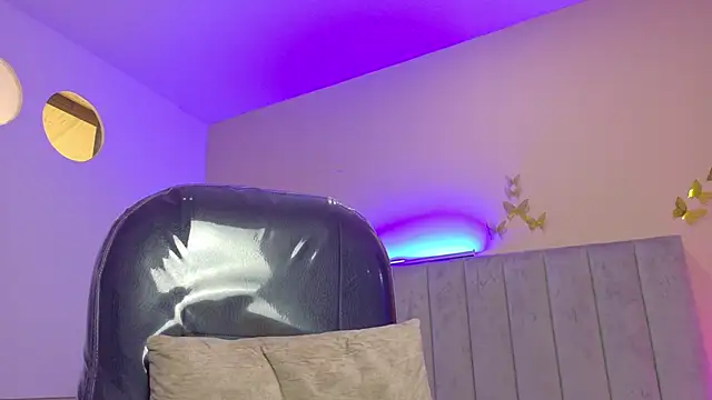 Nascary_Fox webcam