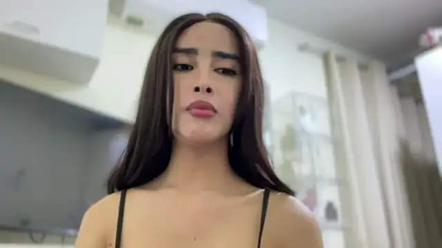 Lovable_with_bigsurprise webcam