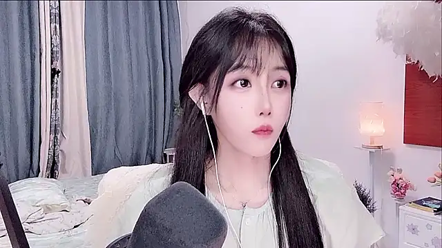 Laura_520