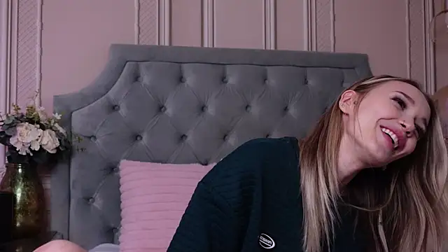 lucyaddison (F young) - Cum baby girl! Cum! 💦💦💦