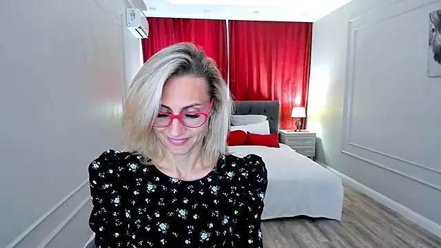 Watch MuseOfStage live on EroticFlix - High definition streams