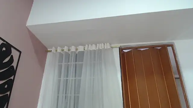 amara_rousse1 webcam