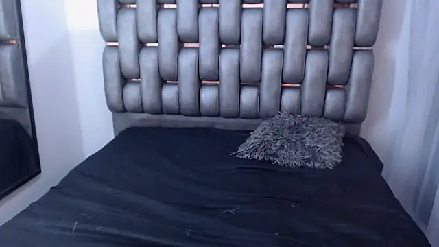 Milo_and_Mily webcam