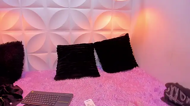 valerie__skinny webcam