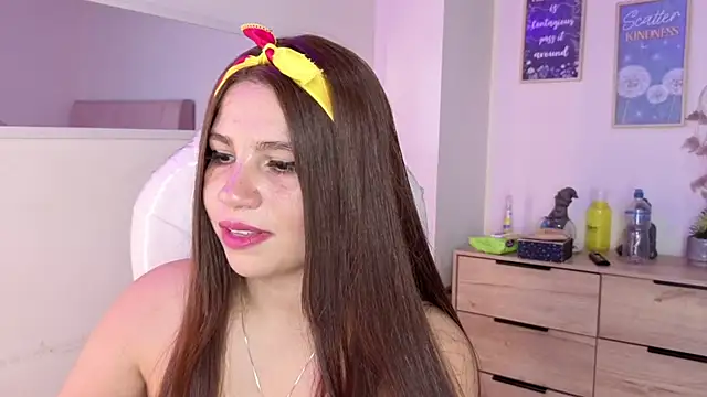 bluee_hazell - Bluee_hazell's free webcam - UK Sex Cams