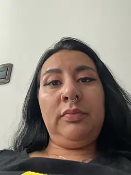 Abril_Luv webcam