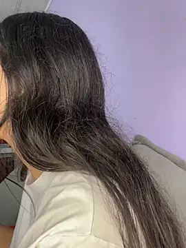 Watch Marianahb-e live on EroticFlix - High definition streams