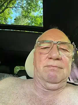 biggandybig live Stripchat room