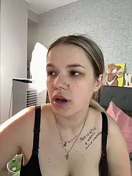 KimEvanss webcam