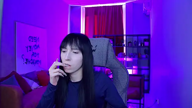 SeraphineSparda webcam