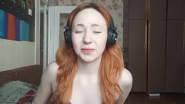 YaniraHeneisen webcam