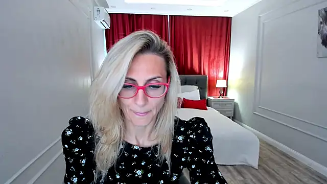 Watch MuseOfStage live on EroticFlix - High definition streams