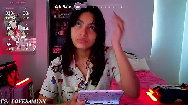 Lovelyamyy webcam