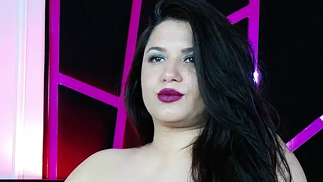 EssenaMonroe webcam