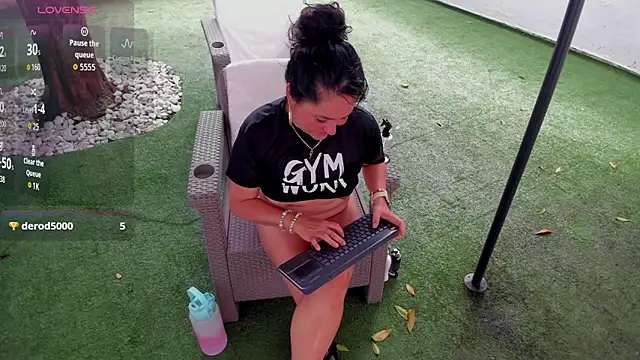 hanny_milf webcam
