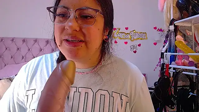 lanaqueen699 webcam