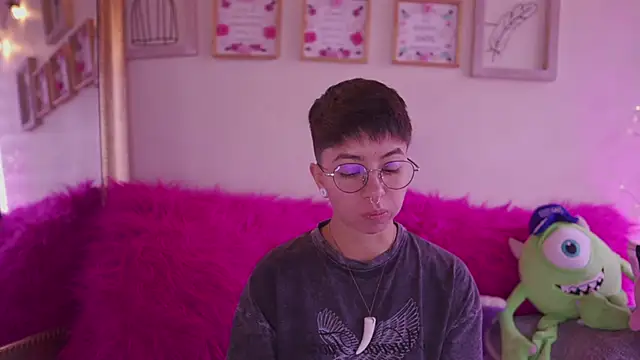 tommy_blue webcam
