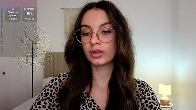 Real_cutie1 webcam
