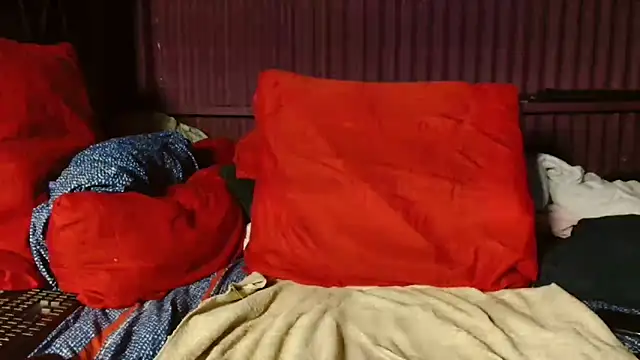 Bustyboobs02xx webcam