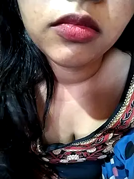 Watch Sexy_Divya__ live on EroticFlix - High definition streams