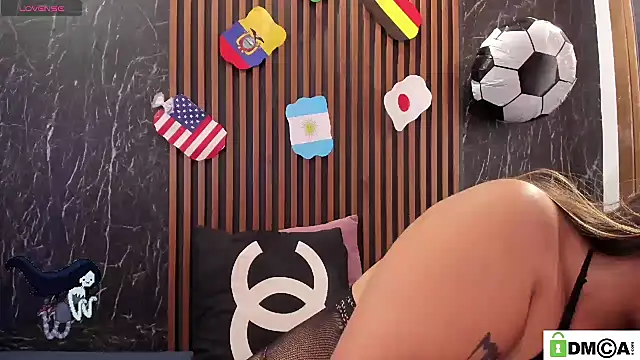 Marilyndackaria_ webcam