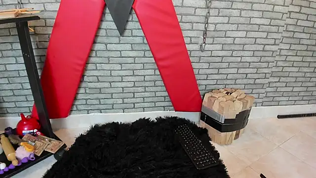 hillary_bigbutt webcam