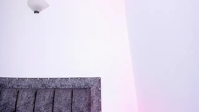 MiaFoox__ webcam