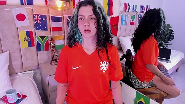 DinahCarter webcam