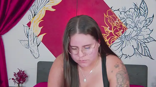 Lia_Avalon webcam