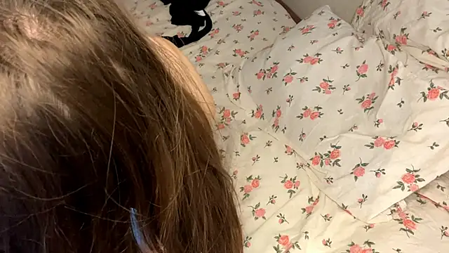 PerfectHeartShapes webcam