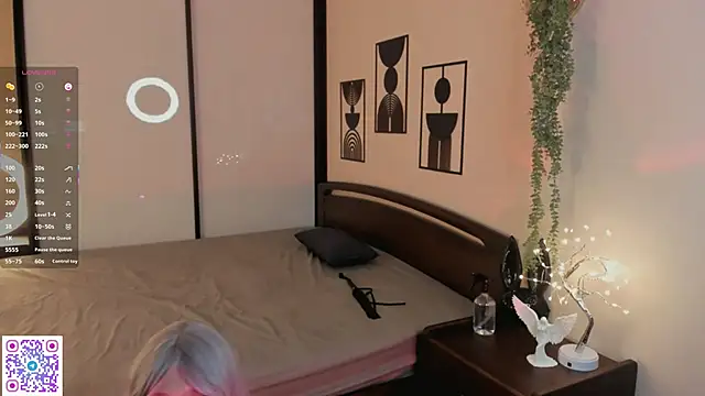 MicrowaveGirlfriend webcam