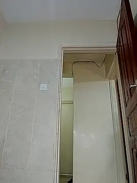 Naughtyfeli022 webcam