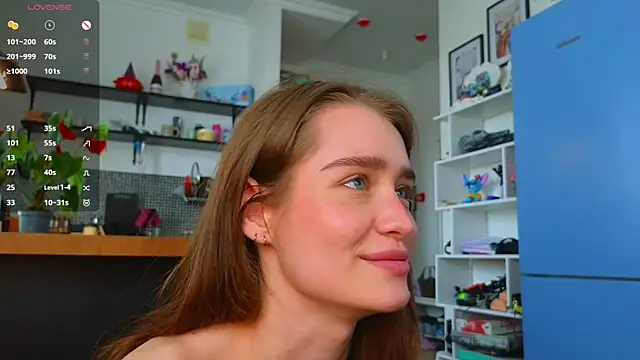 AliviaWithLove webcam