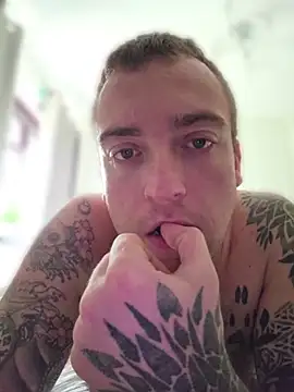 GayWelshCouple webcam