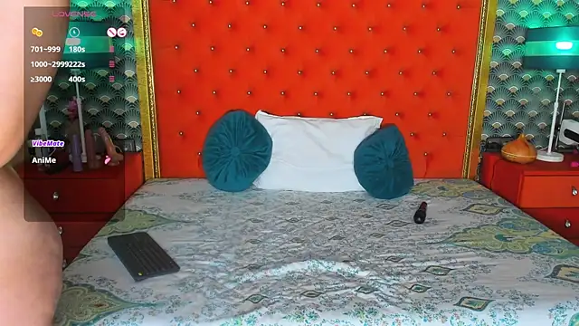 VallerieJones webcam
