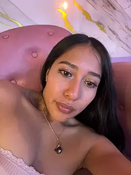 Watch Amelia_Rivas live on EroticFlix - High definition streams