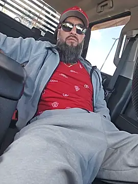 Beardedtattood webcam